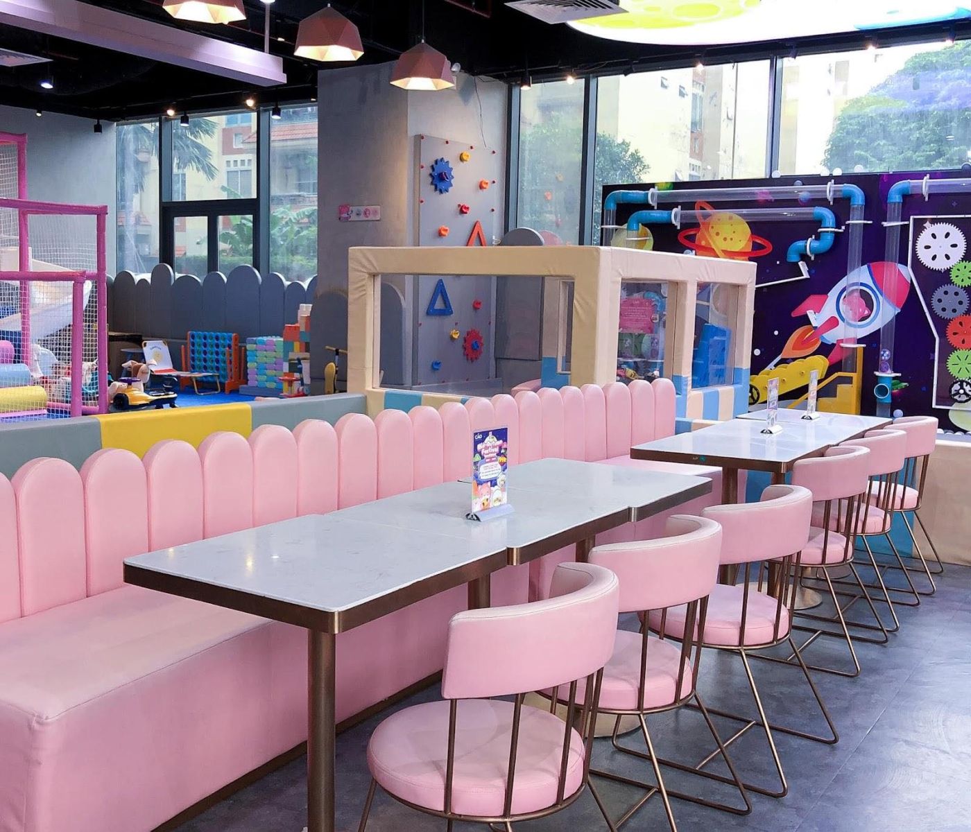 thiết kế không gian cafe kids 