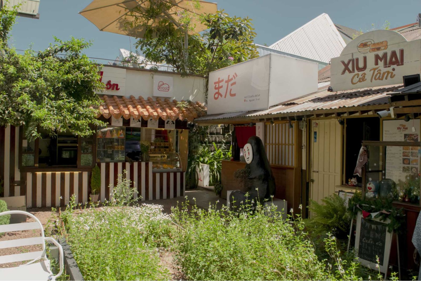 Mẫu quán cà phê sân vườn Nhật Bản