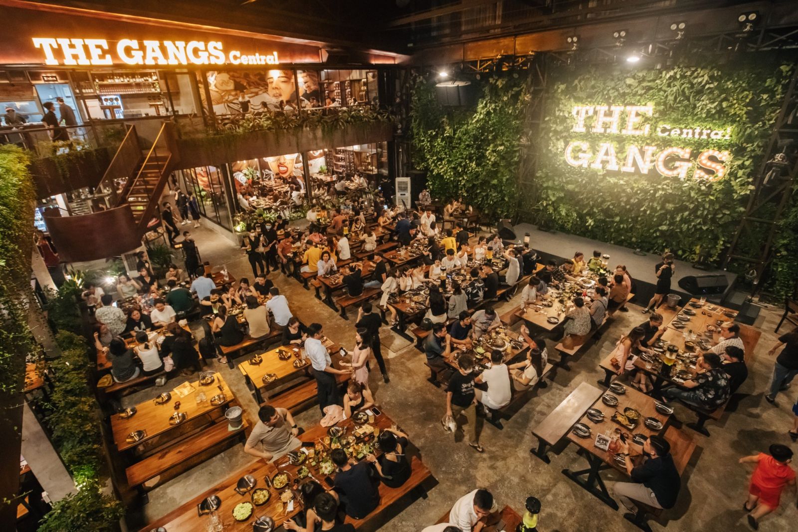 top beer garden xu hướng tại Sài Gòn